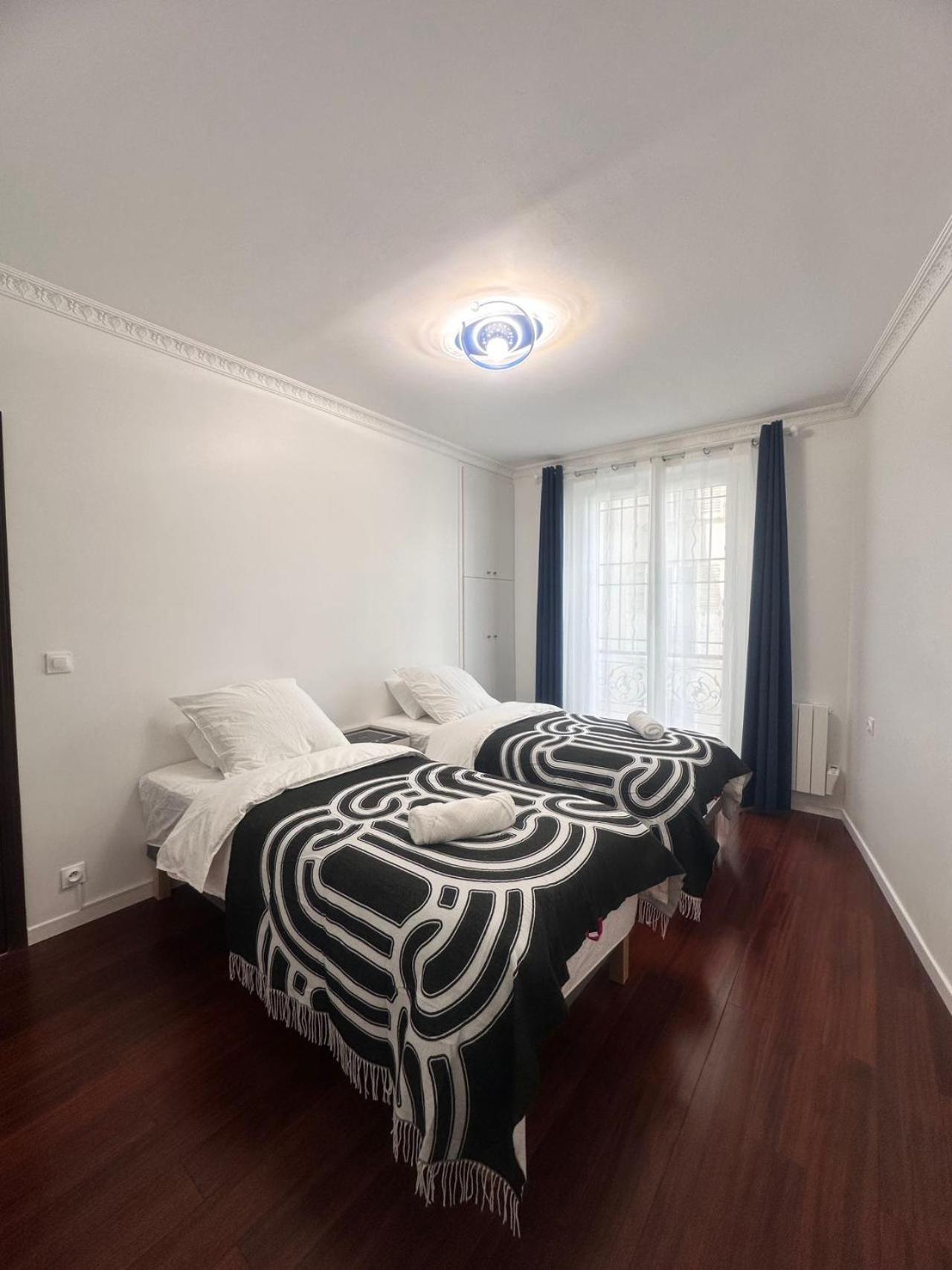Superbe Appartement Renove Au Coeur De La Capitale Paris Exterior photo